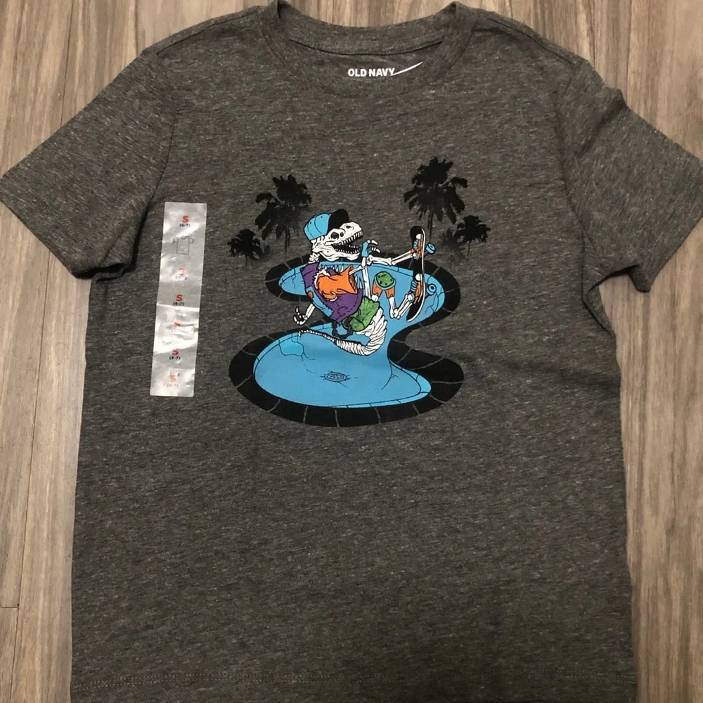 Old Navy Boys Shirt Skateboarding Dinosaur small 6-7 NWT - Picture 1 of 4